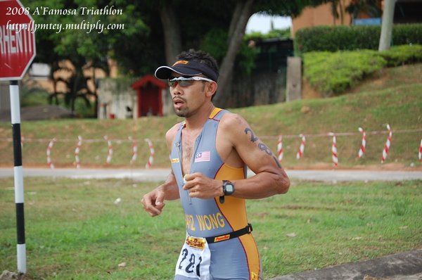 HAFIZ WONG - TEAM ELITE POWERBAR. 2nd place MEN 30-39 OD