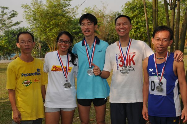 pacemaker relay run.. d day i woke up 10 mins before race start..drive la maniac..and made everyone wait for me...and muka baru bangun tido ..tak bole bla ponya...