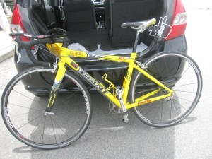 Yellow Submarin hitting the PJ