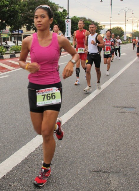 76029_498125578763_584553763_7135867_2776716_n