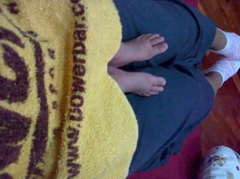 Little Feet n Big Foot.. haha !