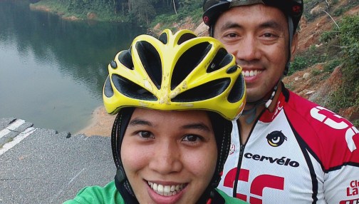 Tourists. Typical... correction, Malaysians, typical ! Sungguh dramatis !